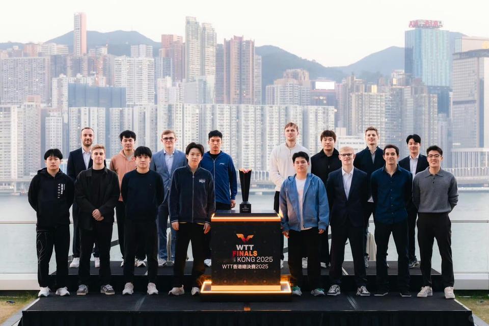 雨果🇧🇷老了以后不会变成憨豆吧[滑稽笑]？憨豆的脸比现在雨果的脸要宽短一点儿