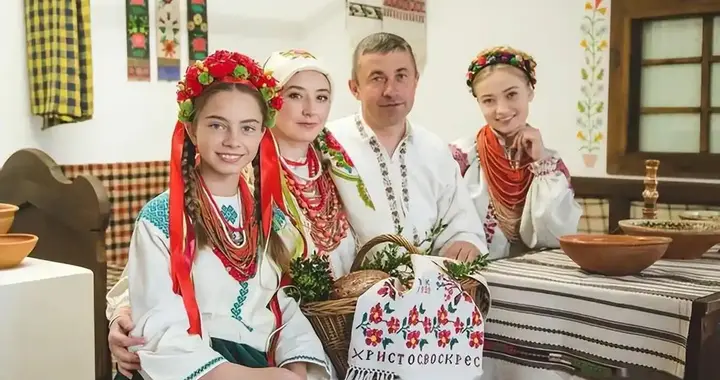 20万难民逃至中国百年融入史：从白俄到俄罗斯族的民族认同之路