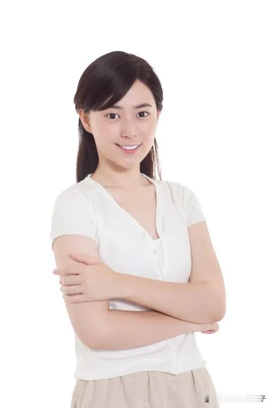 “好女人不逞强，好男人懂退让”这话挺有道理的。一个不逞强的女人，不会揪着男人的错