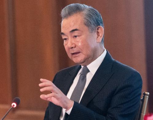 金正恩果然好牛：轻轻一个动作，狠狠镇住日本，解放军安心办大事。  事情是这