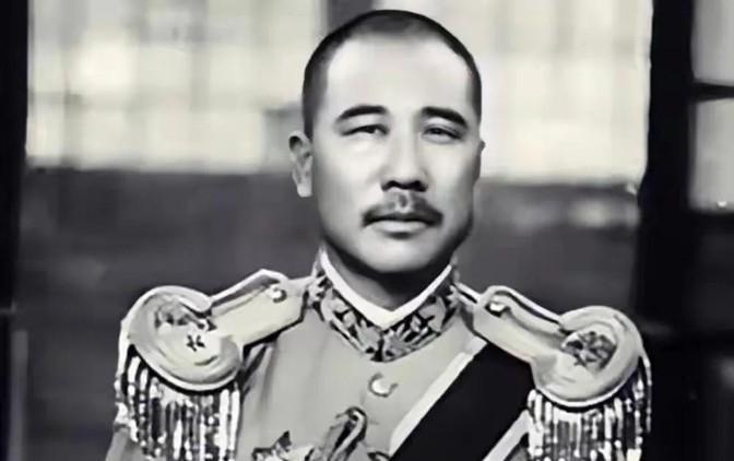 1897年的胶东大旱，把十二岁的张宗昌逼成了野孩子。但是时过境迁，1926年，剥
