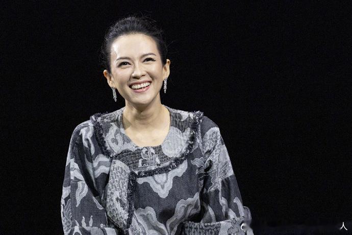 李安是枝裕和章子怡合照李安章子怡是枝裕和合影奥斯卡博物馆的这场重逢，李安与章子