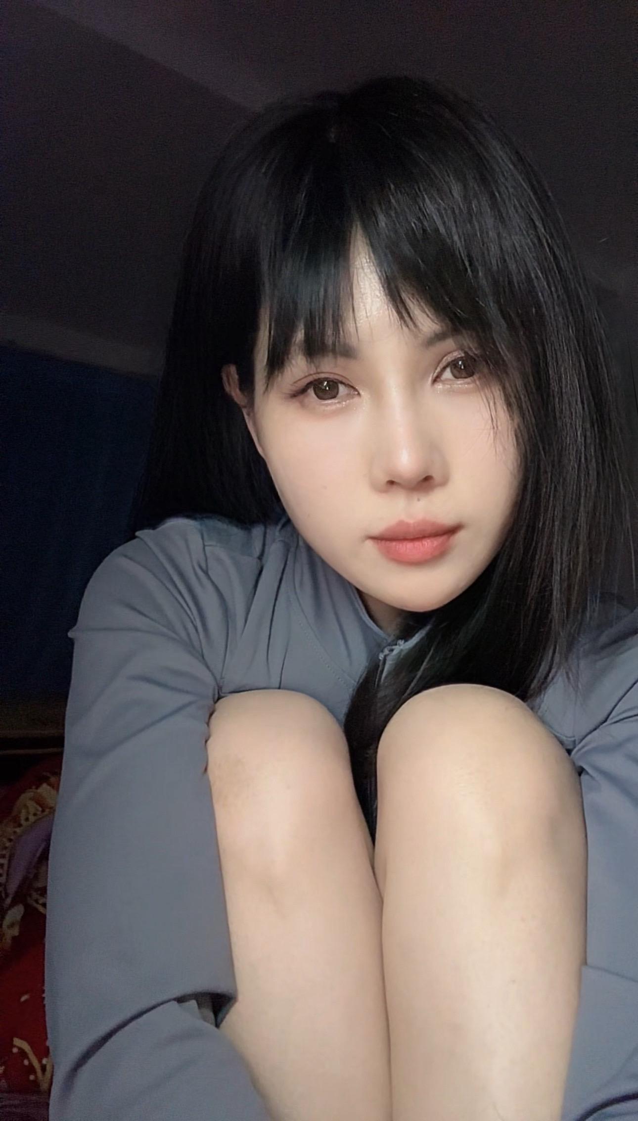 我们没有离婚，他外地打工，我留守陪读，没有沟通，也没有陪伴，也没有问候...