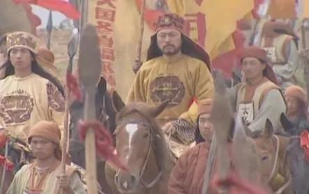 1909年，广东花县，96岁的赖汉英弥留之际，拉着族人的手，嘴唇微动，说了两句话
