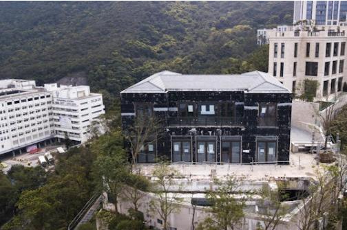 这是柬埔寨太子集团老板陈志在香港的山顶别墅，价值几亿港币。陈志真是有钱，在哪里