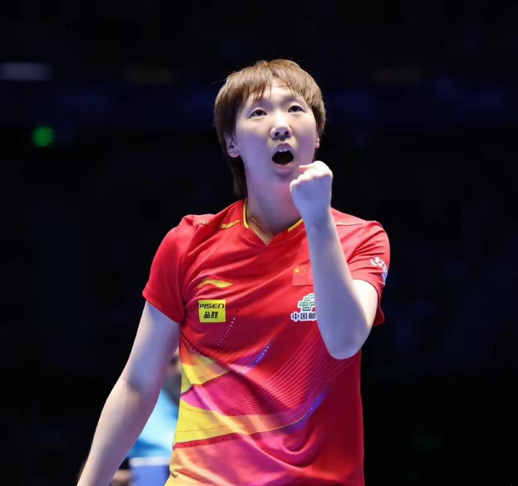 谁懂啊！王曼昱这场3-0横扫张本美和，才是竞技体育最该有的样子！带着肩颈旧伤