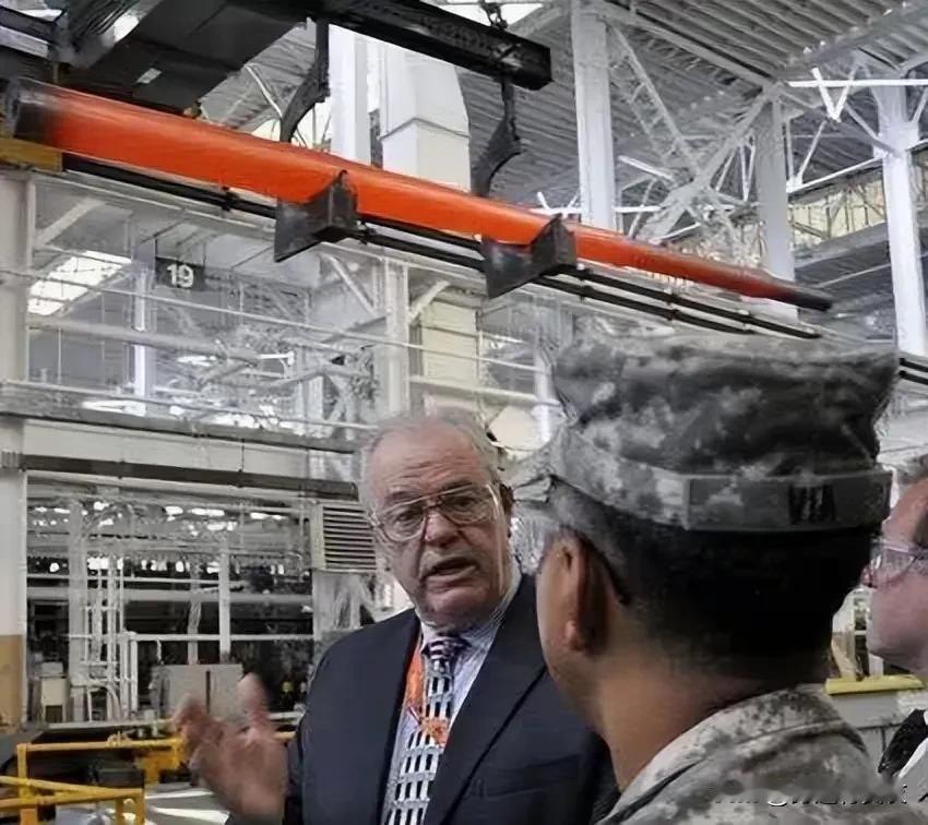 4. 美国针对中国增加武器产量面临诸多问题：九三北京大阅兵展示军事进步后，美国不