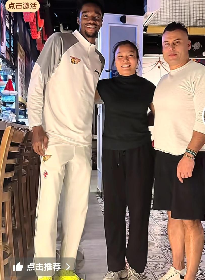 萨姆纳学朱芳雨也“探店”，没想到给宏远发布会惹非议，你猜球迷怎么说呢？兴奋剂检测