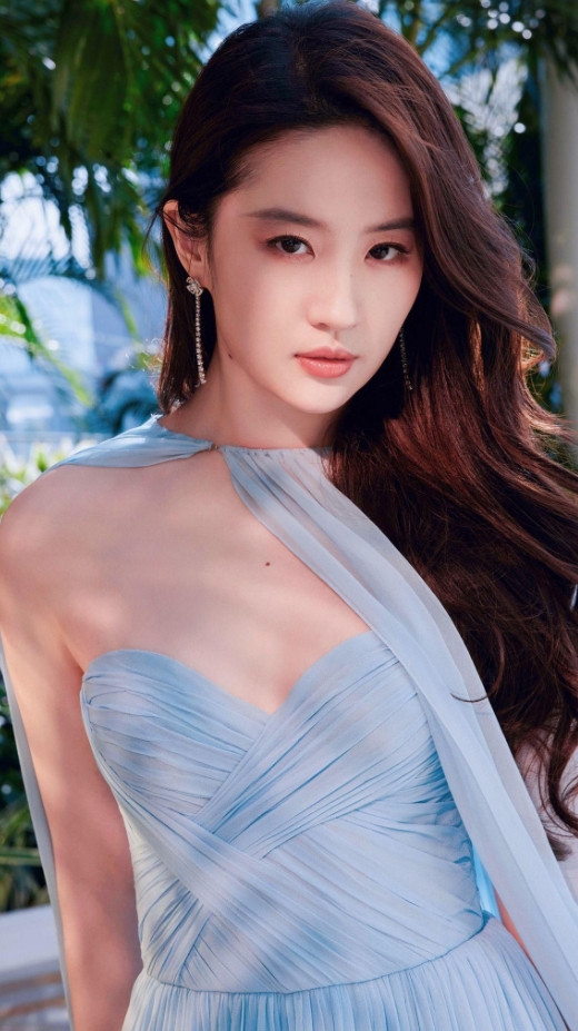 刘亦菲张天爱你觉得谁更美？