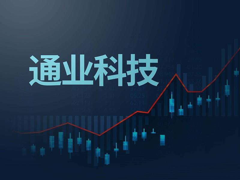 科技基金现在的业绩分化，说穿了就是大科技赛道里的冷热切换已经卷到明面上了。前阵