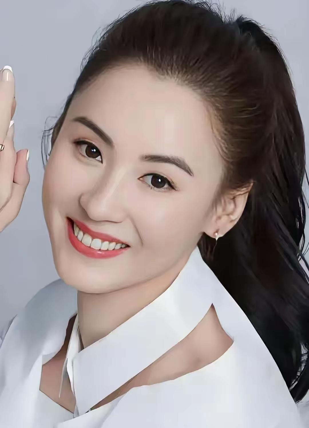 张柏芝真是个谜嘴上说着想要女儿，却笃定自己只会生男孩。明明已是三个儿子的