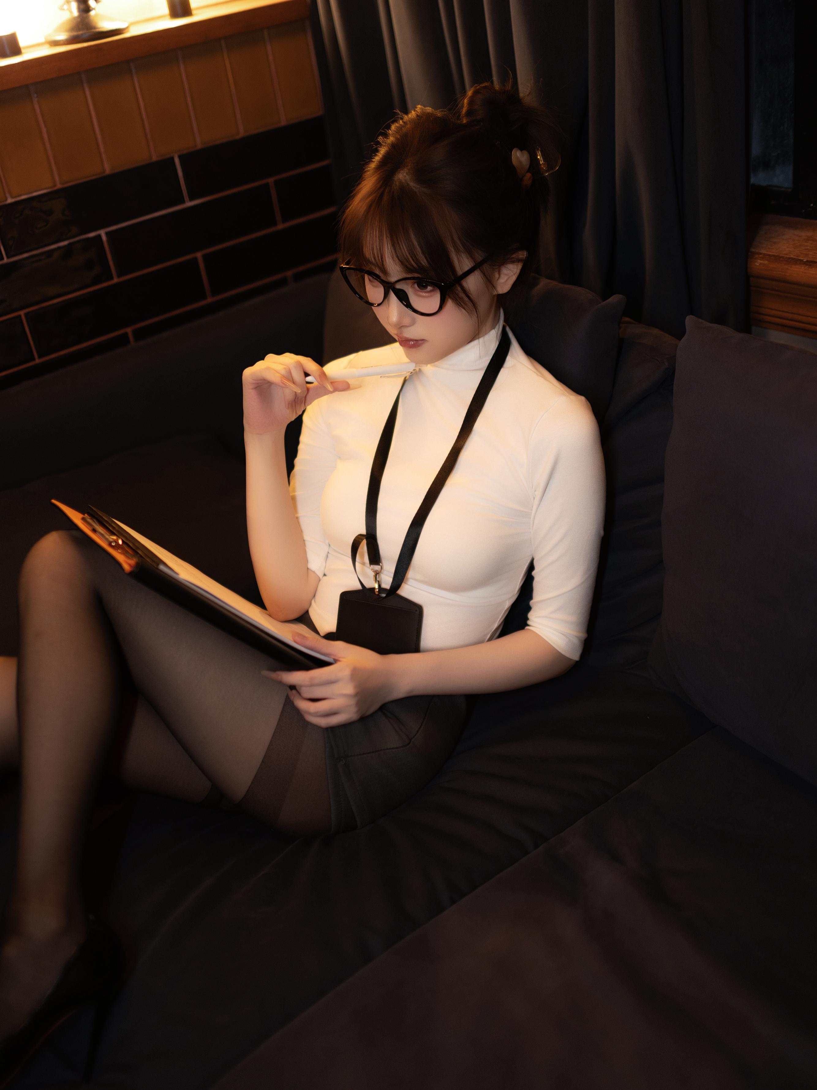 给胖点；老师拍的一组海妖风照片。拍摄花絮视频看上一条内容哦