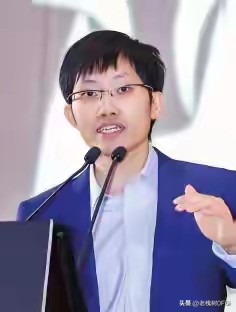 梁文峰再度出手，DeepSeek杀入公域AI赛道的死亡区间　　中美AI博弈持续白热化，美方心中万分焦