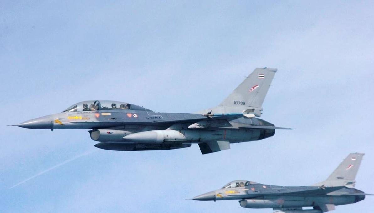 泰国F-16空袭目标，柬军防空形同虚设，对比巴基斯坦可见一斑