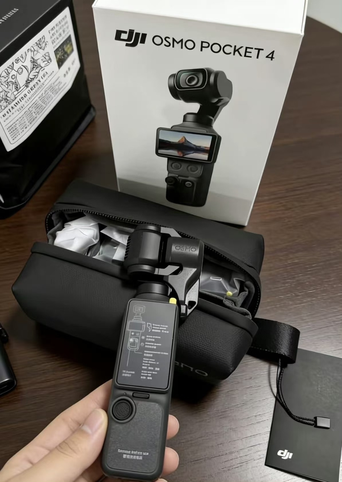 大疆Pocket4还没正式上市，真机上手视频已经满天飞，保密协议直接被当成废纸