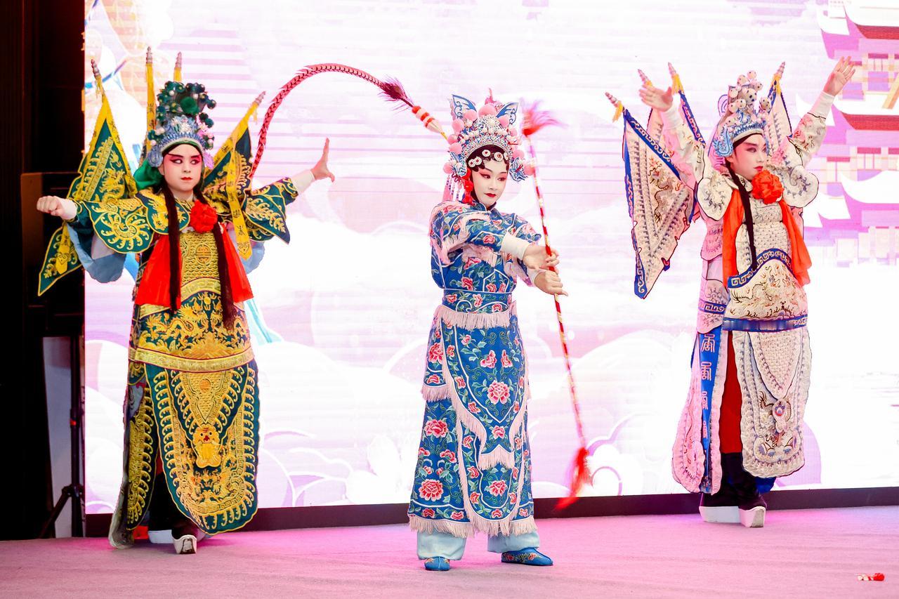 九寨归来不看水，锦城烟火醉人心本周参加了成都文旅“五一”假期游推介活动，一键解