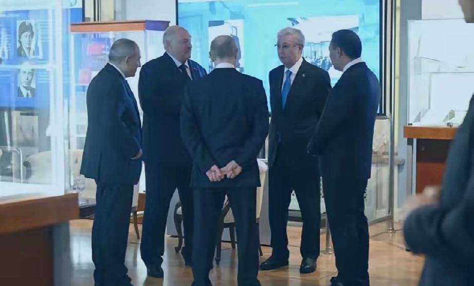 快讯!12月22日，普京在圣彼得堡会见了哈萨克斯坦、吉尔吉斯斯坦等多位中亚国