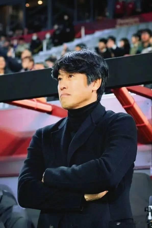 徐正源没谈成。五年教练，带队成绩挺好，就因为合同里“进亚冠”这条，俱乐部说附加