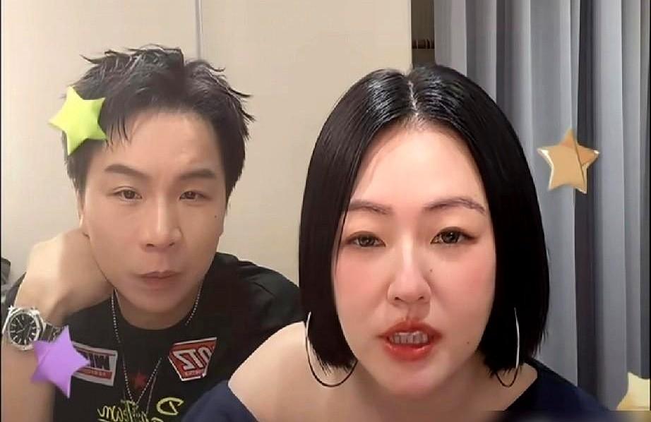 小S说，要给自己三个月，陪她走完最后一程。大S在日本因病去世后，小S停工整整