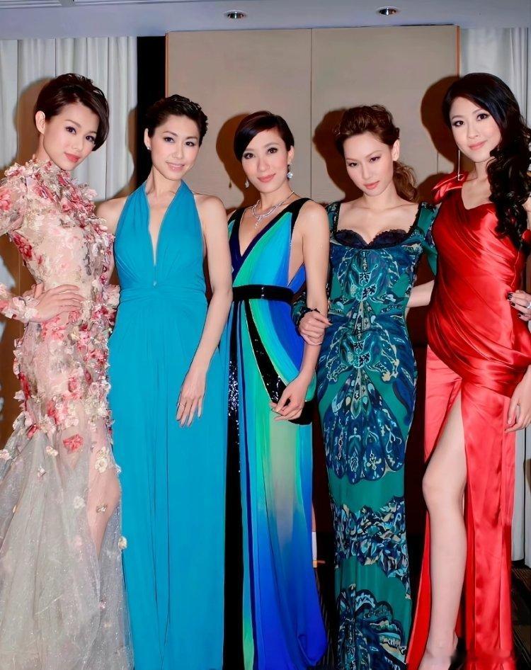 她们五人的合照象征着tvb最辉煌的年代了吧