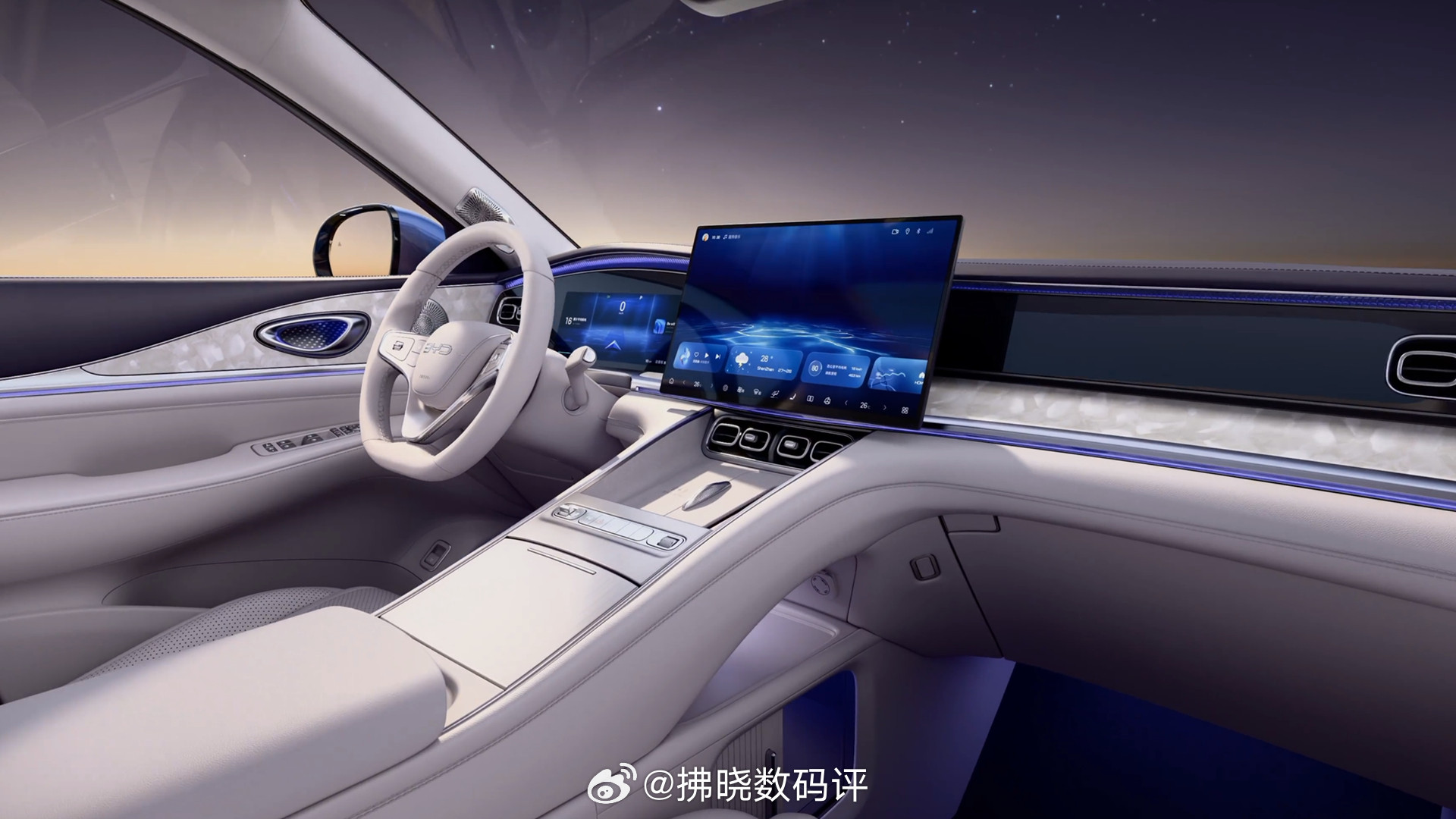 #王阳新座驾比亚迪海狮08#比亚迪海狮08EV上市价正式公布：·900km5座尊荣型：23.99w·