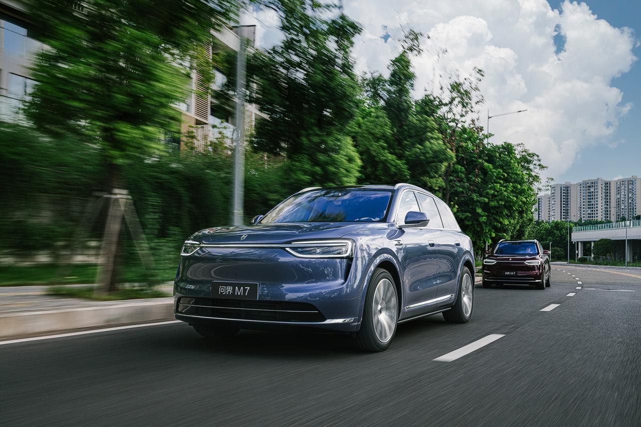 全新问界M7销量断层领先，车主现身说为啥大家都选它自从提了全新问界M7，就没少