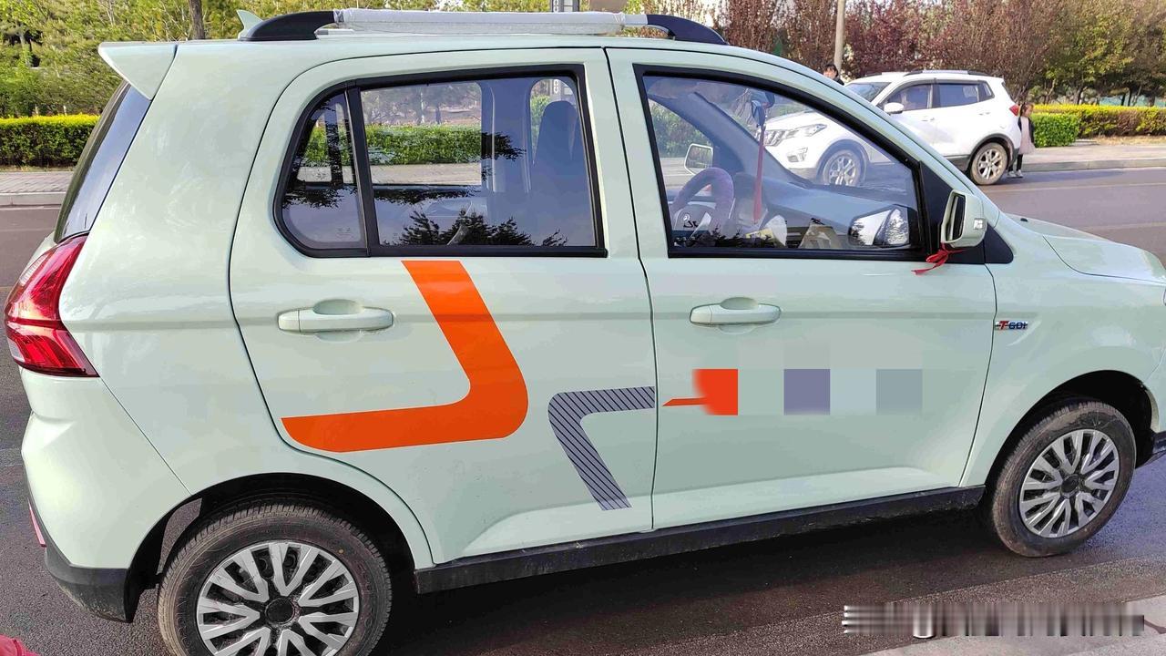 在家门口发生的事，只是差一点，吓我一跳！下午刚出门，车启动以后，开出自己家的