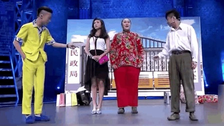 李奎李林峰演绎小品《结婚登记》爆笑全场 打开 张黎 李林峰 高碧波
