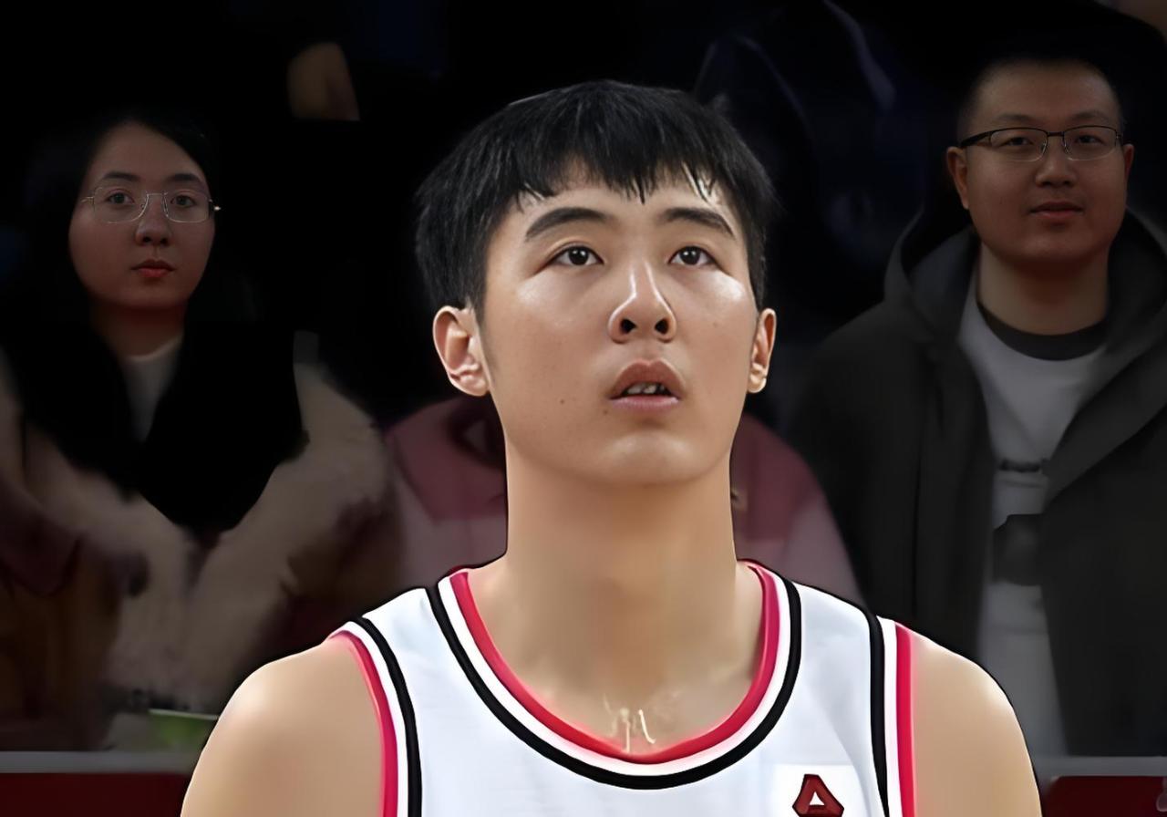 破案了，广东队年轻球员出场时间为何减少？张明池道出了原因！输给了广州队之后，