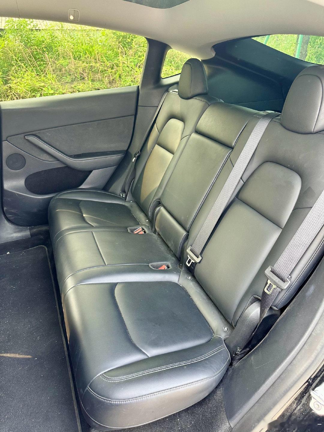 2021款ModelY标准续航后驱版2022年特斯拉ModelY，原钣原漆，一手极品车况，安全行驶仅