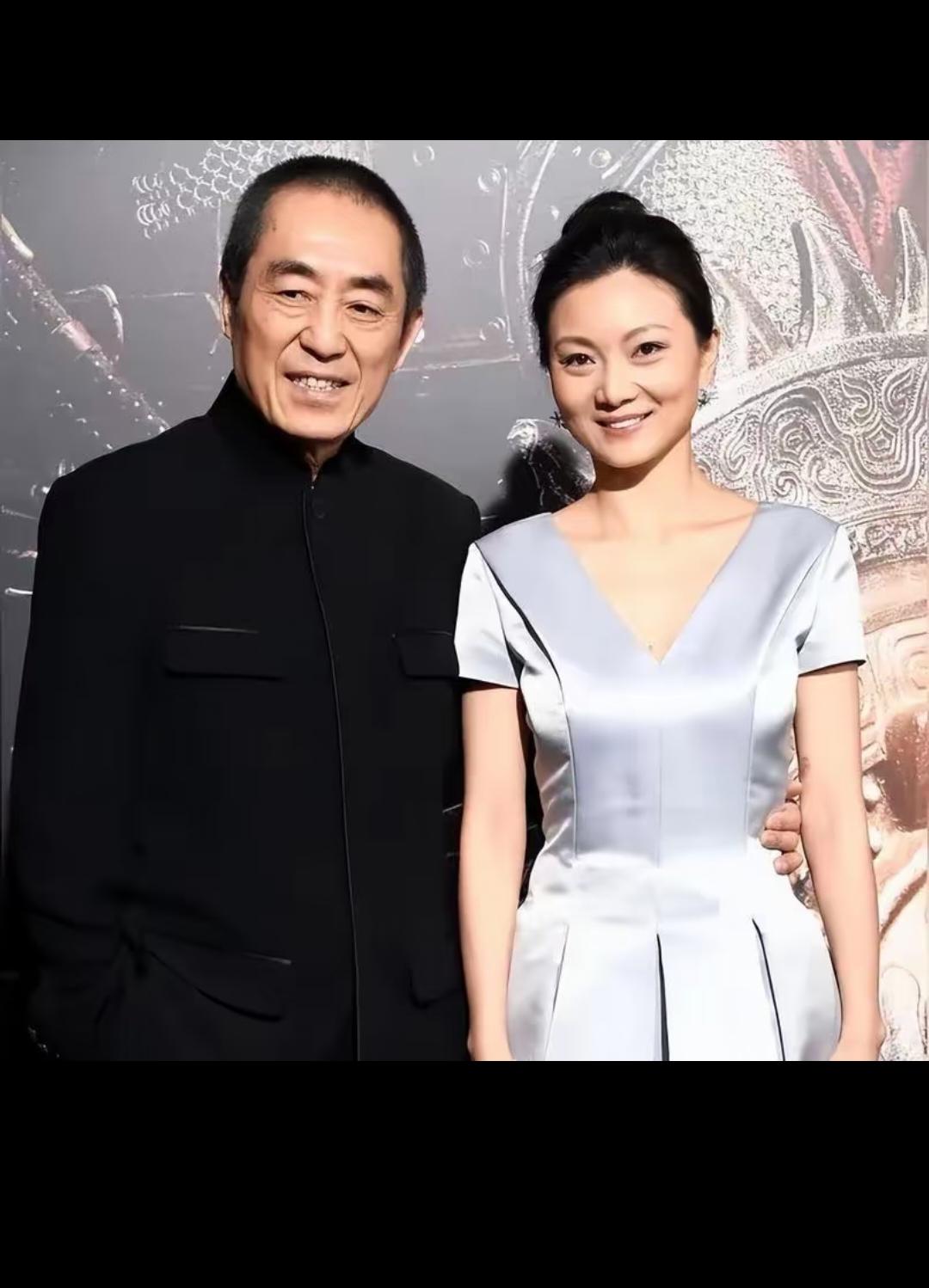 同样都是找小娇妻，老谋子当年生娃东躲西藏的不说，最后曝光了交了748万的巨额罚款