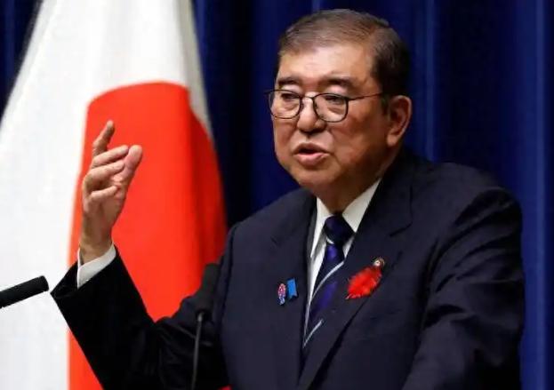 石破茂多次警告日本，别再幻想打仗，历史靠抢中国2.3亿两续命，今天再走扩张老路，