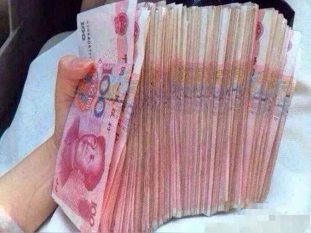 我这辈子就三个爱好：一是坚持锻炼身体。把身子养好，少生病少花钱，顺顺利利干到