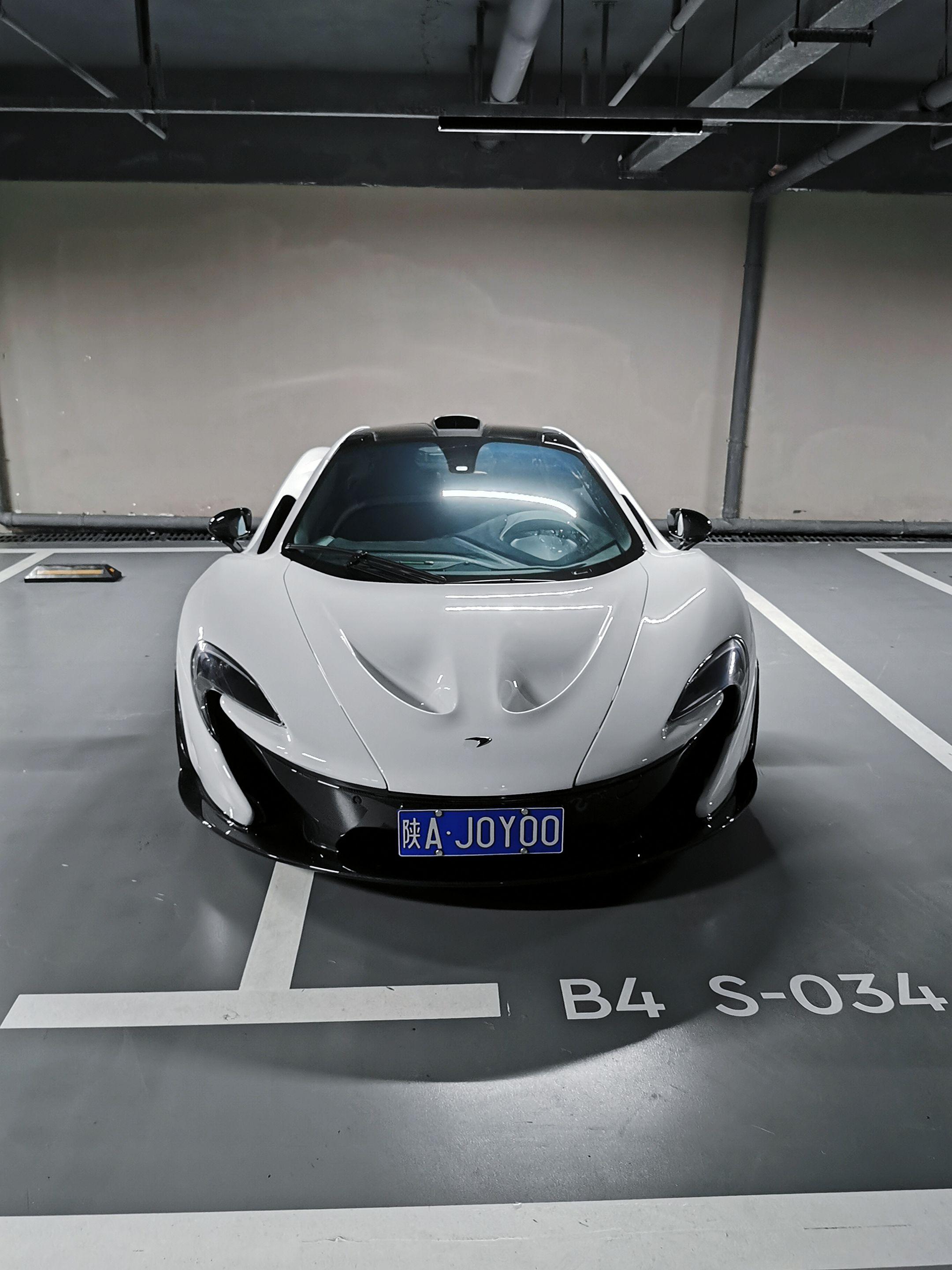 笑脸杀手迈凯伦P1