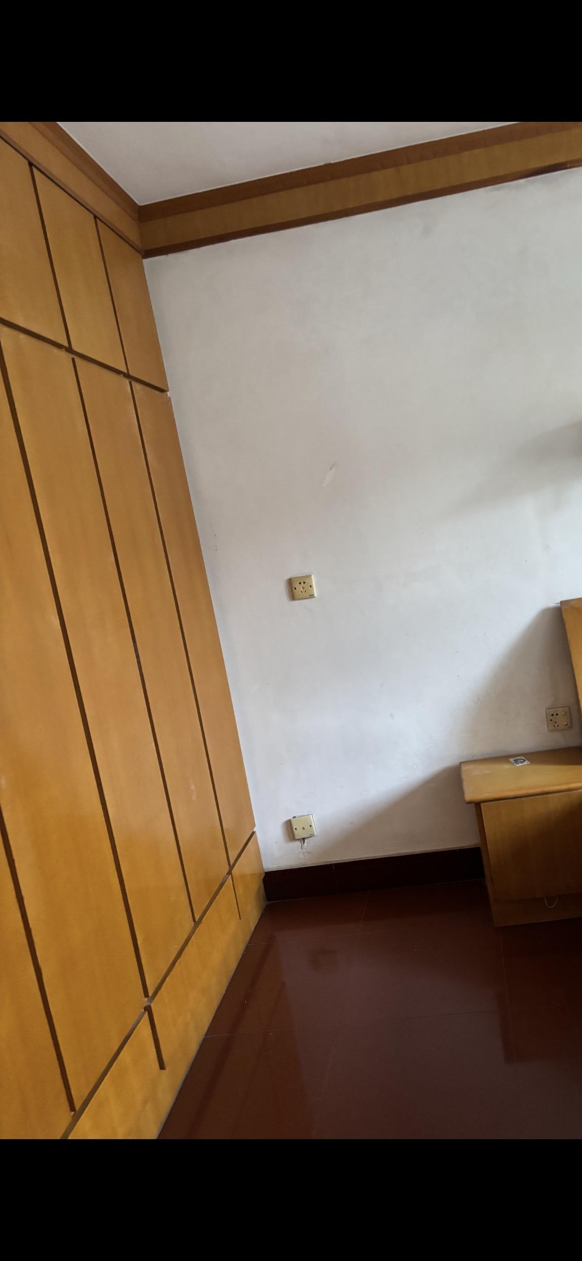 房子真的要烂大街了？我不相信，低价房坚决不卖马云说过，房子要成白菜价。没有人