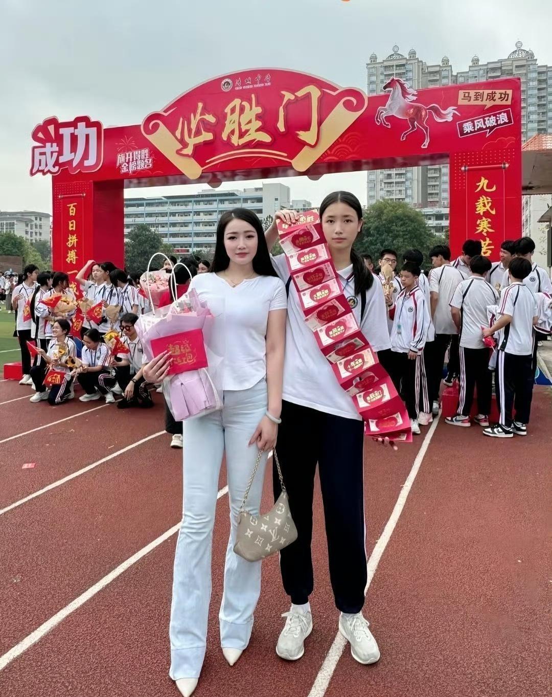 我见过最年轻的妈妈，没有之一