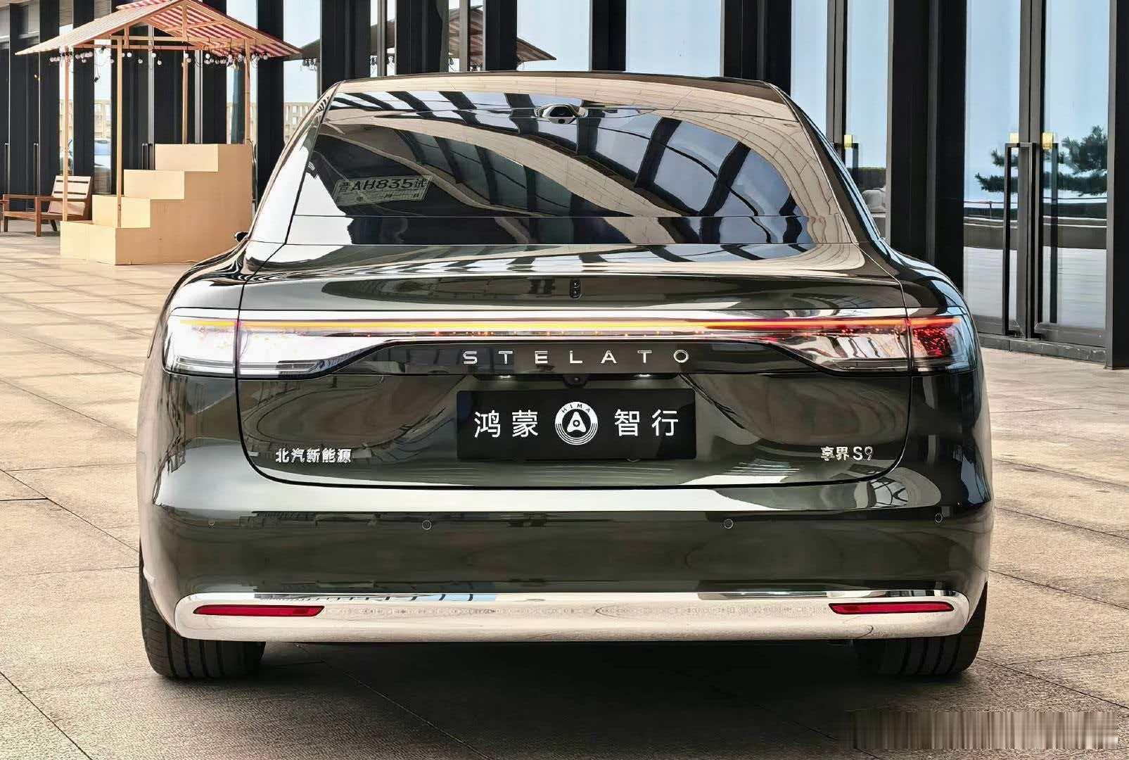 就这个尾灯，和56E就不是一个时代的东西[doge]全新享界S9​​​