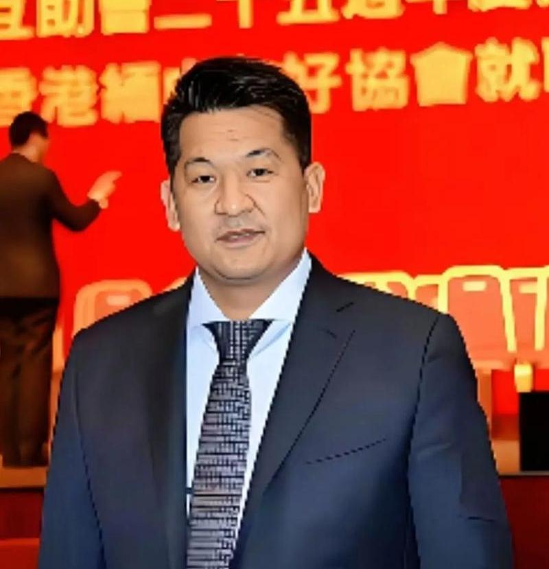 佘智江何许人也，为何能运转2.7万亿人民币的超级庞大资金流，他又是干什么的？佘