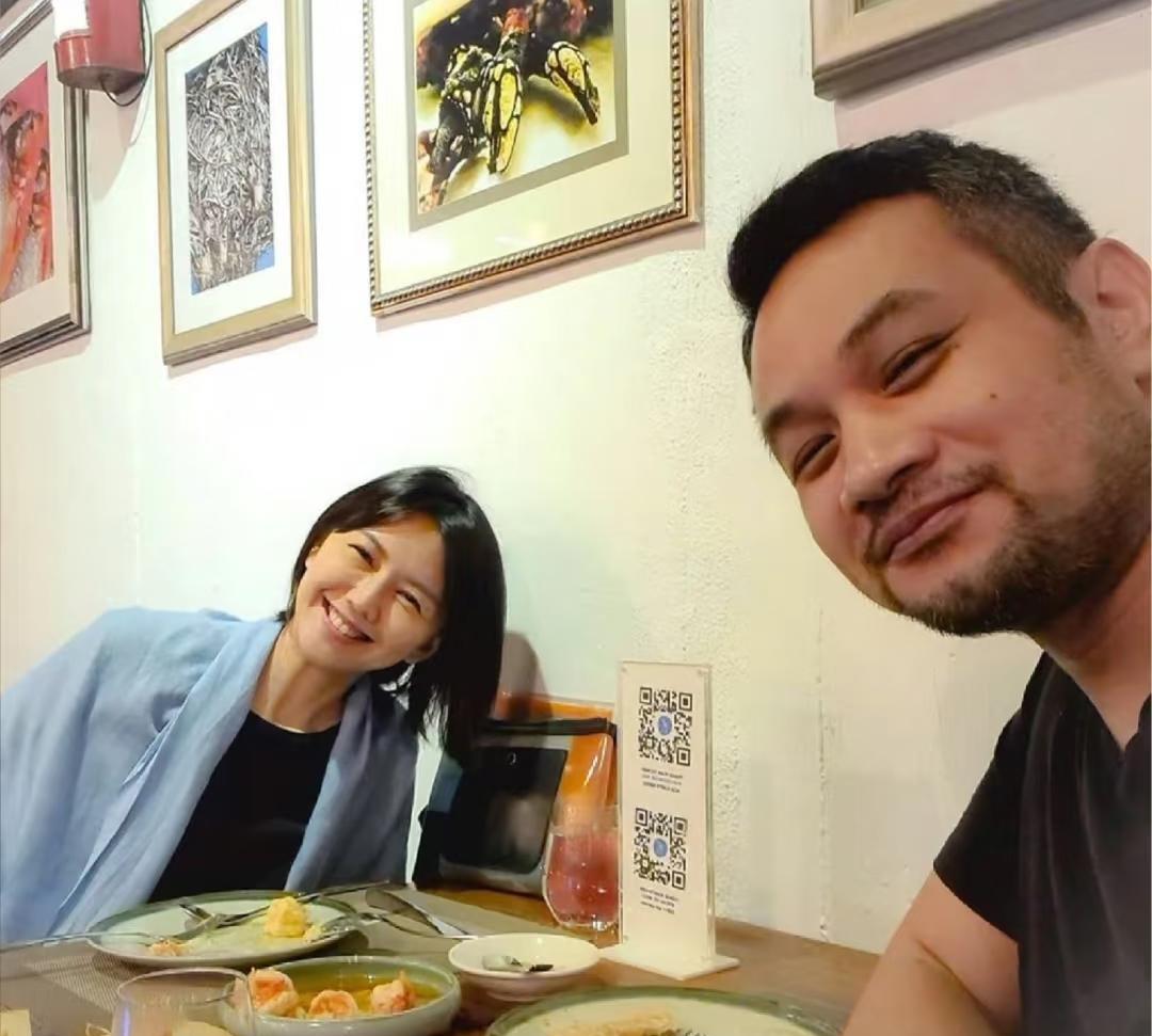 孙燕姿主动晒七夕夫妻照！真没想到这个七夕节，居然早就过成了老夫老妻的日常瞬间