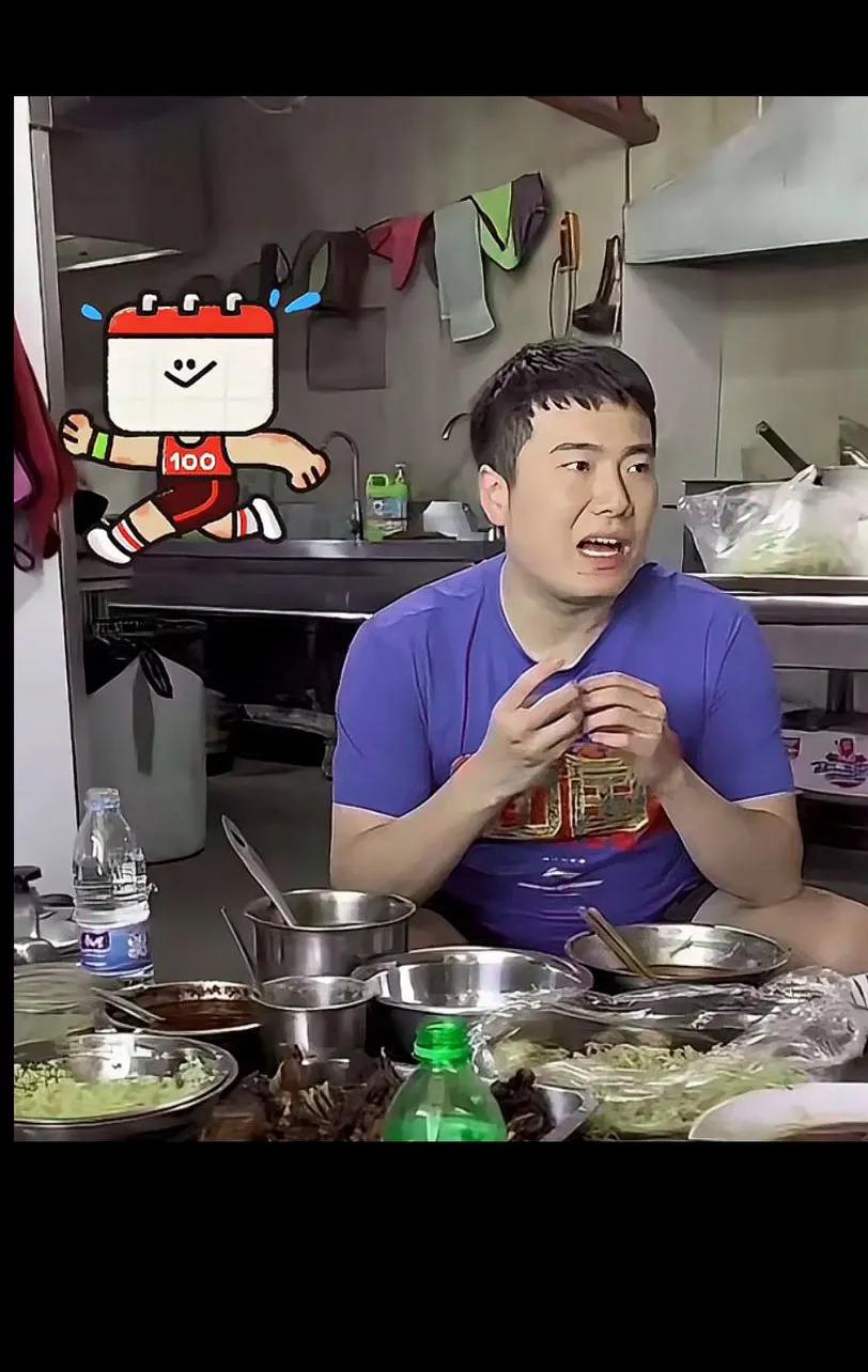 梁靖崑的家吗？用盆吃呀[捂脸哭]梁甜甜真是莎莎的亲哥哥、[赞]梁甜甜好可爱