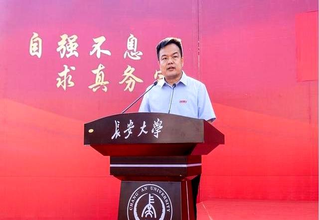 石河子大学的“援疆副校长”换人！来自长安大学的80后学者杜强接棒熟悉新疆高校