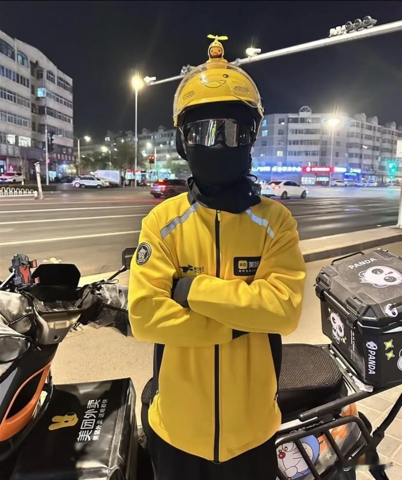 为什么年轻人宁愿送外卖，也不愿学一门手艺？我表哥对我说：“别的不说，你学个电