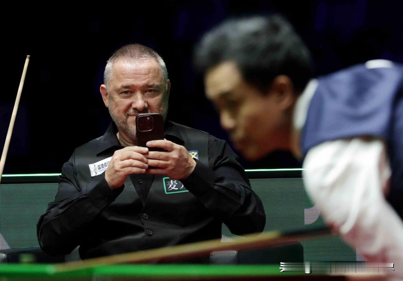 斯诺克世界大奖赛在香港进行得如火如茶，然而另一边表演赛中，傅家俊打出单杆147