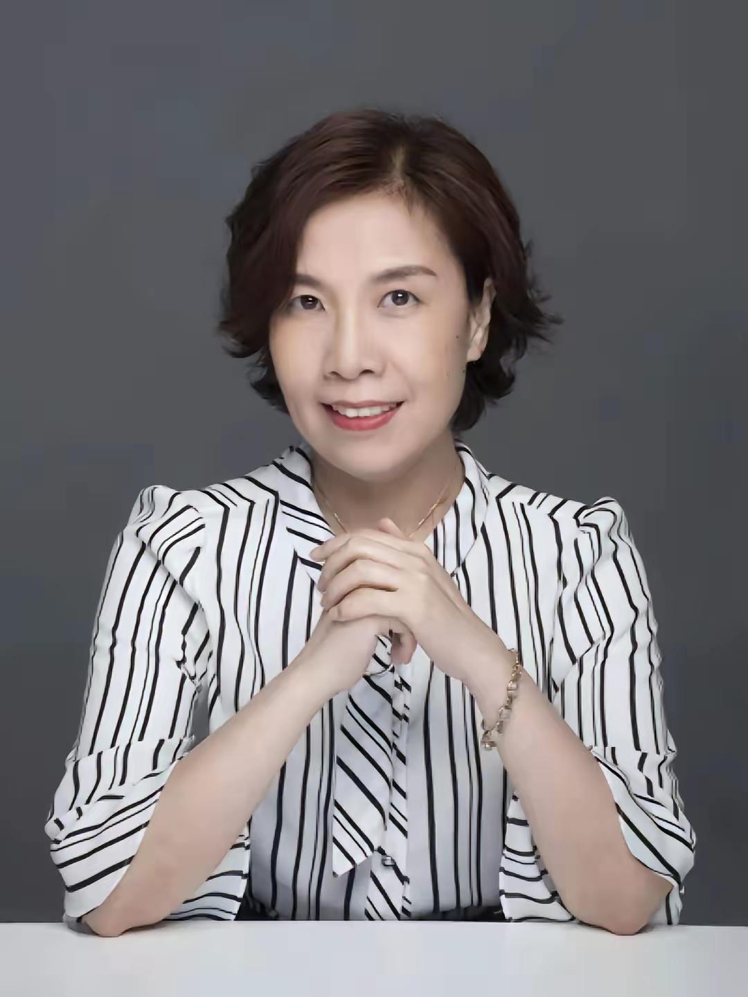 湘雅孙同学事件持续发酵，她的导师谷医生，如今正面临三道迈不过去的坎，职业生涯几乎