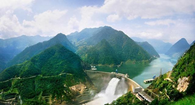 印度学者：中国不可怕，可怕的是中国养28头“吐钱兽”，日赚4亿，很多国家纷纷效仿