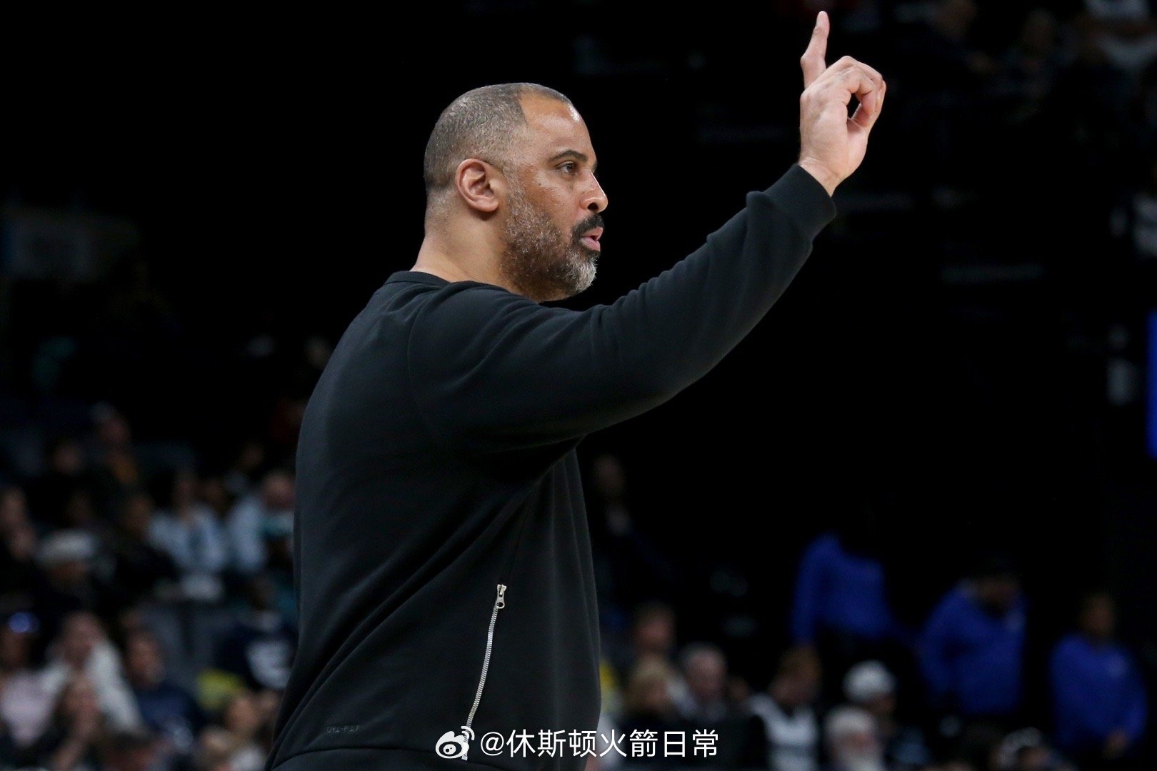 乌度卡谈火箭这样的状态是否能延续到季后赛：“当然肯定可以，对手依旧会疯狂包夹，针