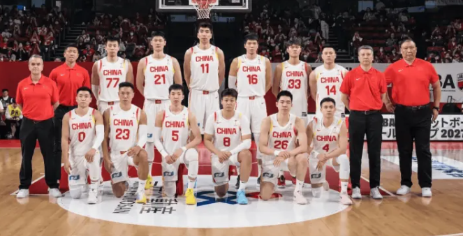 男篮世预赛，中国男篮对阵中国台北男篮的比赛.中国男篮本场首发：赵睿、贺希宁、朱