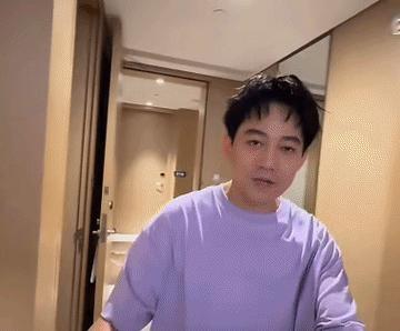 苏醒老歌手的日常从歌手2026神转折到世界杯，丝滑的很[捂脸哭]！我觉得相对于歌