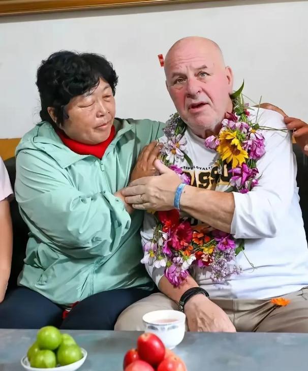 赛考斯这次来中国，真正容易被忽略的一点是：他不是只飞过来见殷玉珍一面。公开信息