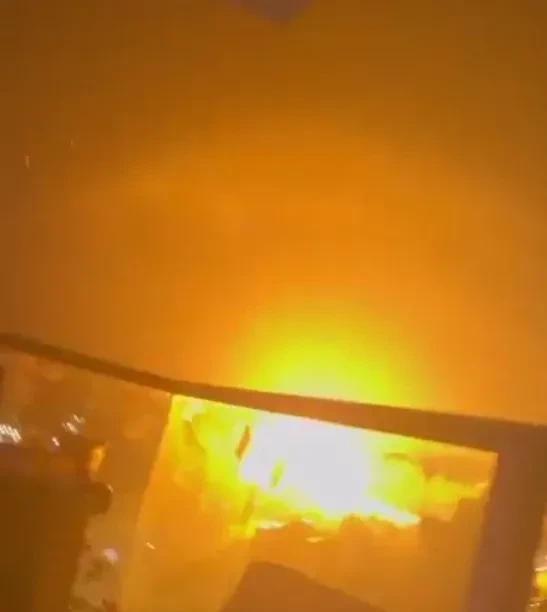 多日凌空众多超音速导弹光临以色列领空，一颗高超音速导弹突然在末端加速，像流星一